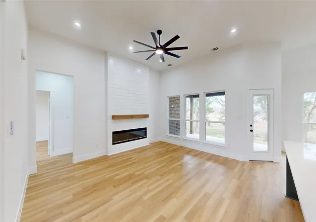Photo 3 of Single family home for sale at 956 County Road 4108, Greenville, TX 75401 | MLS# 21206831 | Listing updated on 2026-08-26