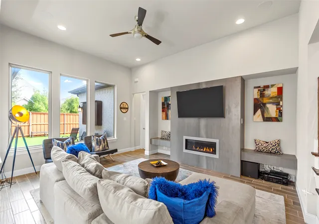 Photo 3 of Single family home for sale at 7017 St George S Dr, Mc Kinney, TX 75070 | MLS# 21204553 | Listing updated on 2026-08-23