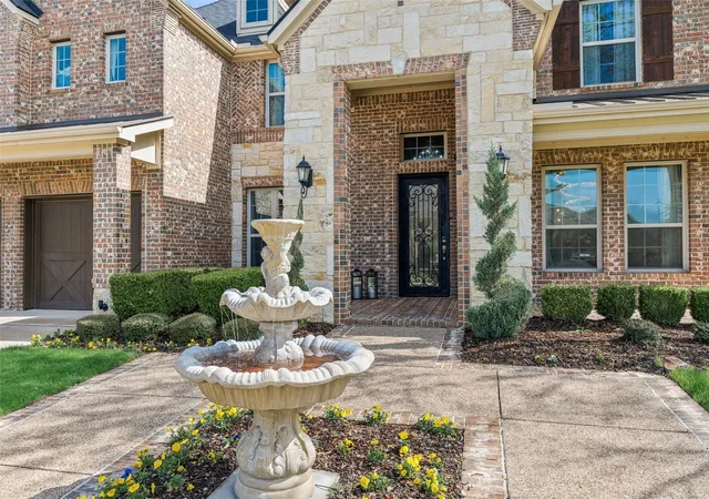 Photo 2 of Sale Pending at 4005 Barlow Ct, Mansfield, TX 76063 | MLS# 21184871 | Listing updated on 2026-07-19