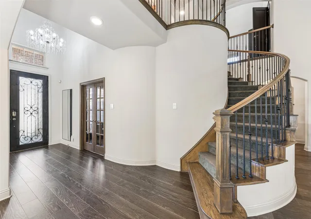 Photo 3 of Sale Pending at 4005 Barlow Ct, Mansfield, TX 76063 | MLS# 21184871 | Listing updated on 2026-07-19