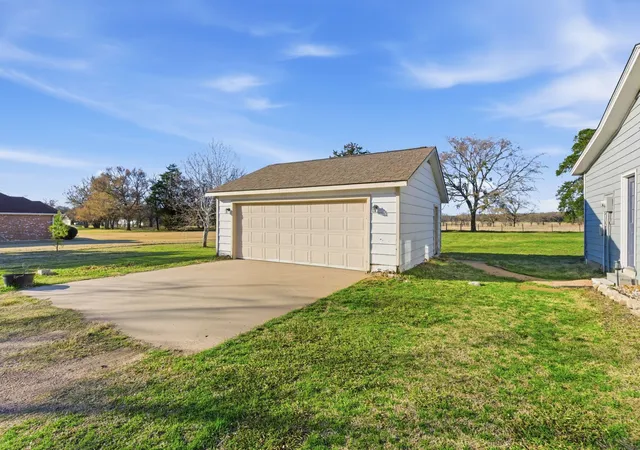 Photo 3 of Sale Pending at Lot 1201 Mohave Dr E, Gainesville, TX 76240 | MLS# 21206830 | Listing updated on 2026-09-17