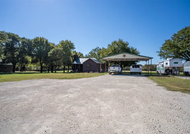Homes for sale in Covington, TX | 1293 Hcr 1425, Covington, TX 76636 | MLS# 21207168