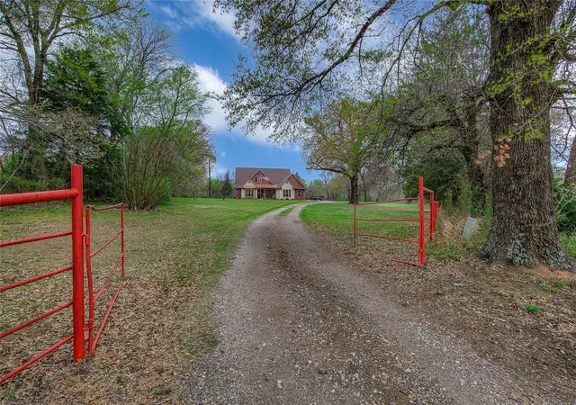 Homes for sale in Point, TX | 811 Rs County Road 4250, Point, TX 75472 | MLS# 21203063