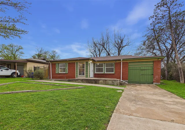 Homes for sale in White Settlement, TX | 500 Crandle Dr, White Settlement, TX 76108 | MLS# 21207275