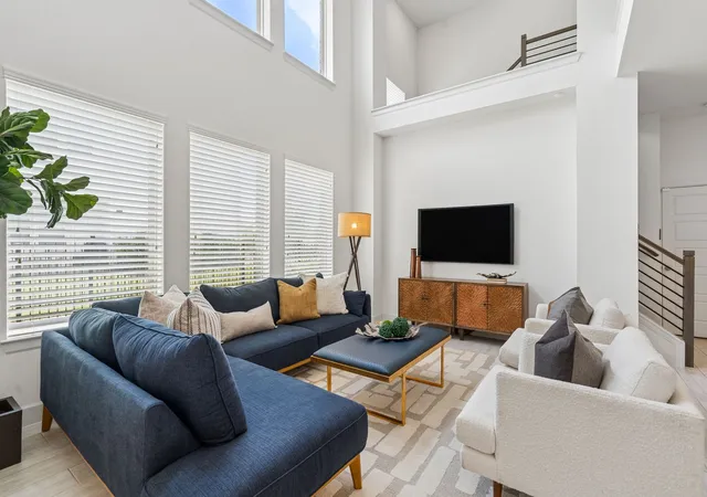 Photo 2 of Single family home for sale at 648 Courtyard Ln, Irving, TX 75039 | MLS# 21179354 | Listing updated on 2026-08-06