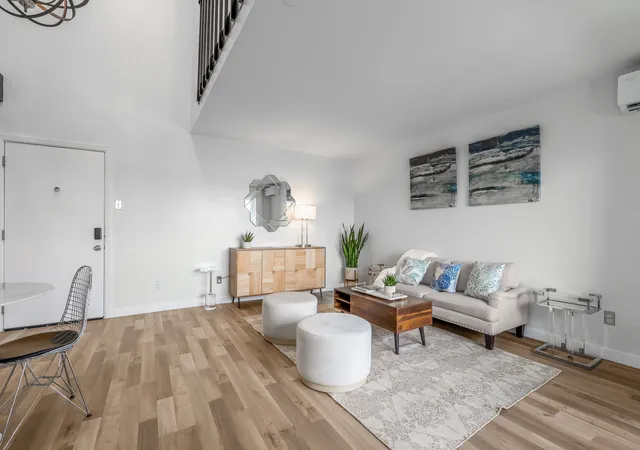 3rd image of 2627 Douglas Ave, Dallas, TX 75219
