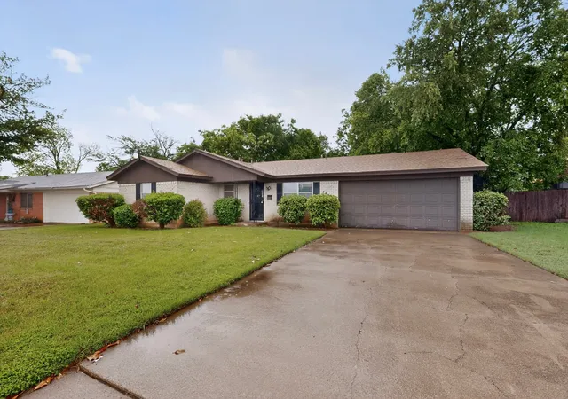 Photo 1 of Single family home for sale at 4429 Berke Rd, Fort Worth, TX 76115 | MLS# 21203238 | Listing updated on 2026-07-24