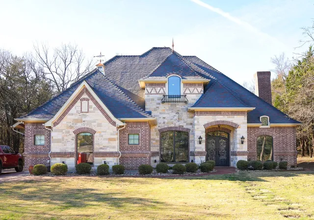 Homes for sale in Gordonville, TX | 284 Stonewolf Ct, Gordonville, TX 76245 | MLS# 21204581
