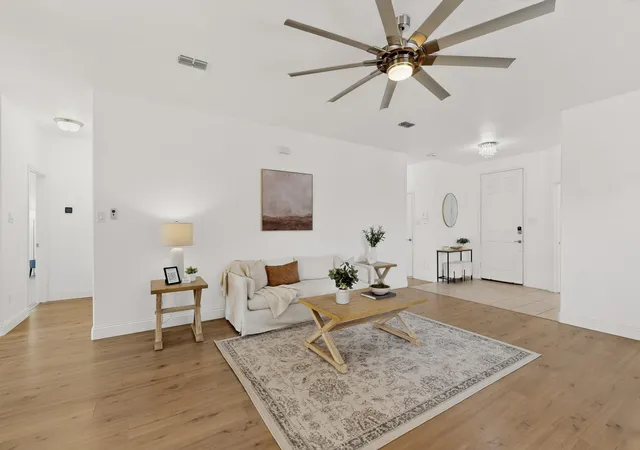 Photo 3 of Single family home for sale at 6212 Topsail Dr, Fort Worth, TX 76179 | MLS# 21203153 | Listing updated on 2026-10-07