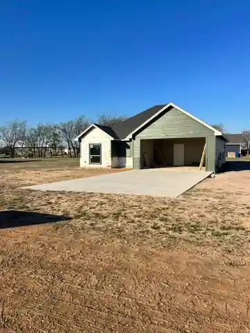 Single family home for sale at 84 Windjammer Rd, Mount Vernon, TX 75457 | MLS# 21204357