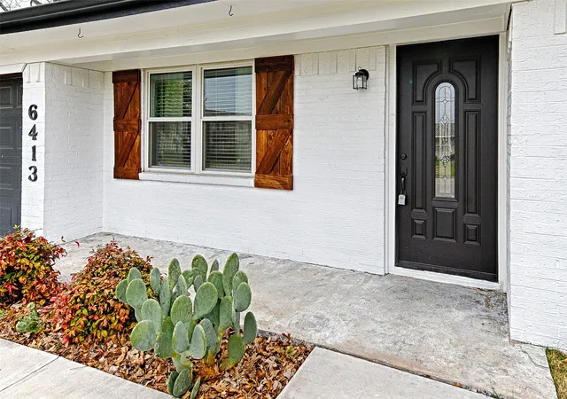 Photo 1 of Single family home for sale at 6413 Stonewall St, Greenville, TX 75402 | MLS# 21207552 | Listing updated on 2026-08-17