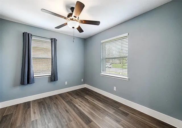 Photo 4 of Single family home for sale at 6413 Stonewall St, Greenville, TX 75402 | MLS# 21207552 | Listing updated on 2026-08-17