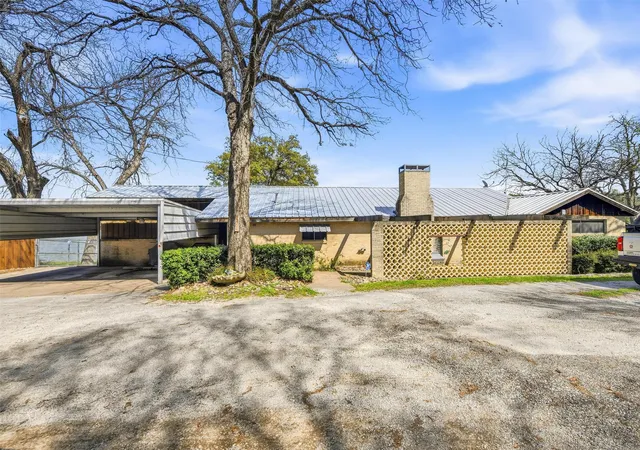 Photo 3 of Single family home for sale at 2404 Indian Cove St, Fort Worth, TX 76108 | MLS# 21204048 | Listing updated on 2026-07-06