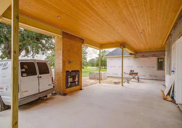 Homes for sale in Lipan, TX | 657 S Sugartree Dr, Lipan, TX 76462 | MLS# 21187243