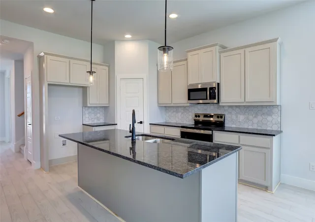 Photo 3 of Single family home for sale at 502 Murray Ct, Nevada, TX | MLS# 21204246 | Listing updated on 2026-08-24