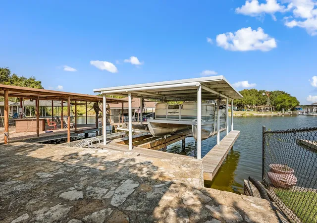 Homes for sale in Granbury, TX | 5221 River Ridge St, Granbury, TX 76048 | MLS# 21205761