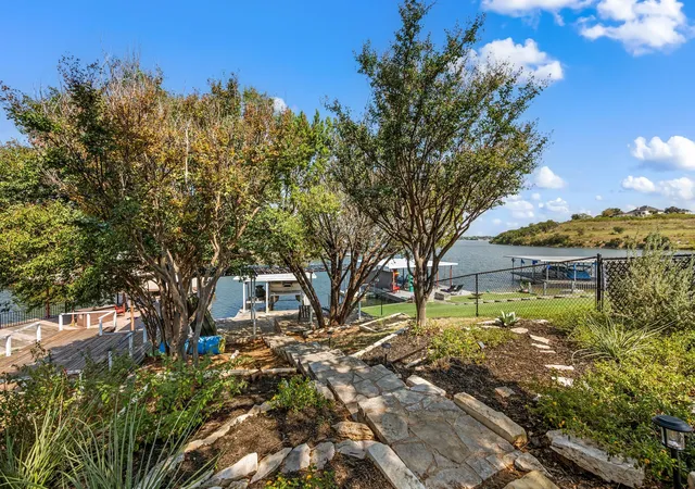 Homes for sale in Granbury, TX | 5221 River Ridge St, Granbury, TX 76048 | MLS# 21205761