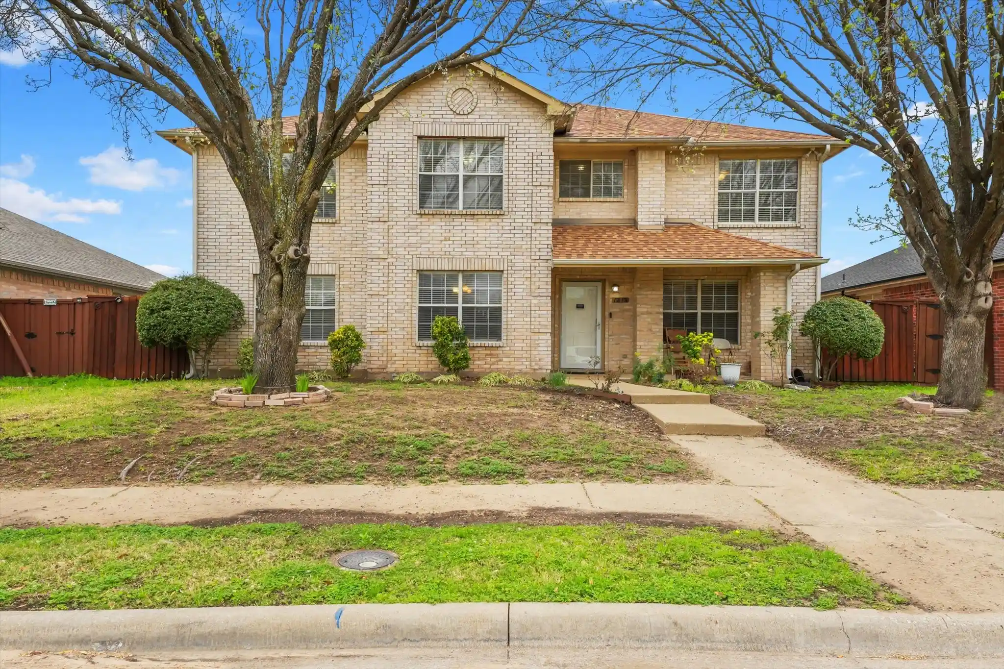 Photo 1 of Single family home for sale at 1818 Cedar Ridge Dr, Mesquite, TX 75181 | MLS# 21198303 | Listing updated on 2026-06-17