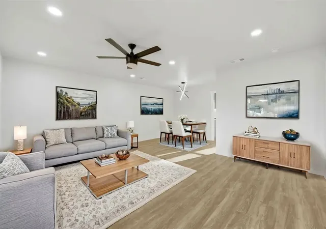Photo 3 of Single family home for sale at 502 Madison St, Cleburne, TX 76033 | MLS# 21203529 | Listing updated on 2026-07-26