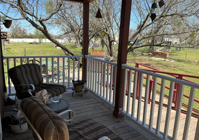 Homes for sale in De Leon, TX | 1017 W Ross Ave, De Leon, TX 76444 | MLS# 21207766