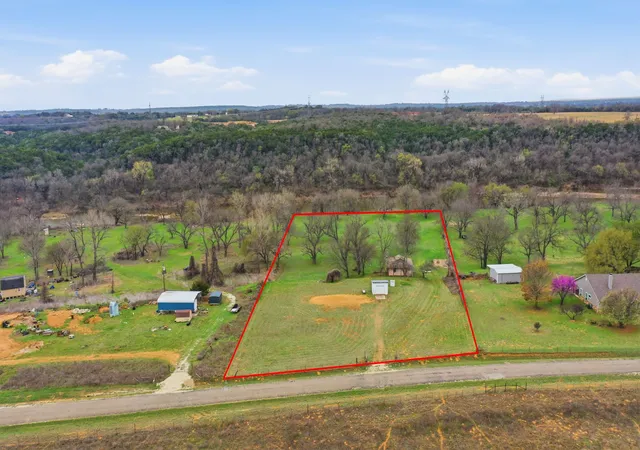 Photo 1 of Land for sale at 15001 Mitchell Bend Ct, Granbury, TX 76048 | MLS# 21207828 | Listing updated on 2026-08-04