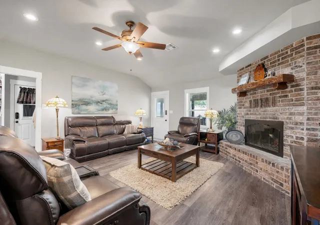 Homes for sale in West, TX | 11541 Old Dallas Rd, West, TX 76691 | MLS# 21182648