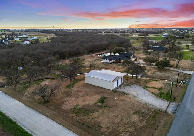 Photo 2 of Single family home for sale at 1041 N Munson Rd, Royse City, TX 75189 | MLS# 21198759 | Listing updated on 2026-07-12