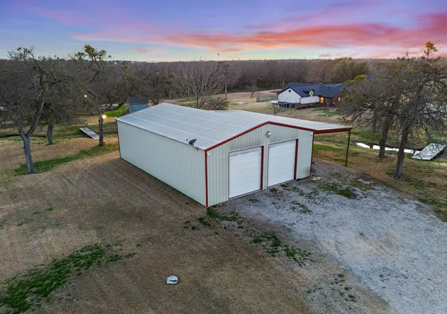 Photo 3 of Single family home for sale at 1041 N Munson Rd, Royse City, TX 75189 | MLS# 21198759 | Listing updated on 2026-07-12
