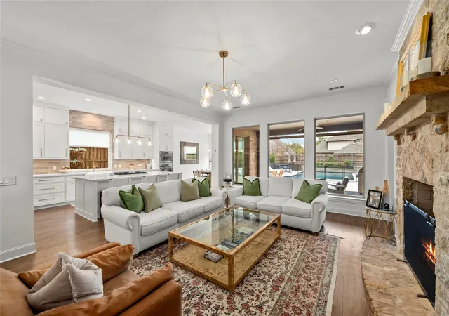 Photo 3 of Single family home for sale at 5952 Aberdeen Pl, Frisco, TX 75034 | MLS# 21205615 | Listing updated on 2026-09-25