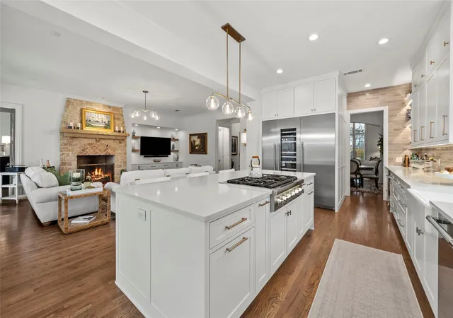 Photo 3 of Single family home for sale at 5952 Aberdeen Pl, Frisco, TX 75034 | MLS# 21205615 | Listing updated on 2026-09-25