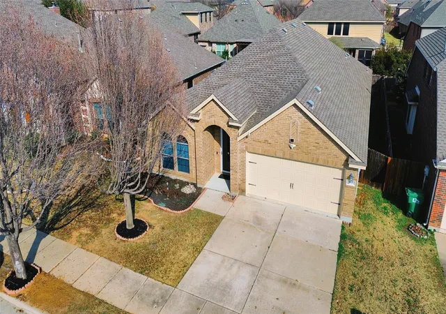 Photo 3 of Single family home for sale at 3321 Capetown Dr, Denton, TX 76208 | MLS# 21200050 | Listing updated on 2026-09-24