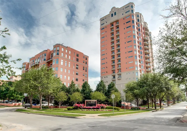 Photo 2 of Sale Pending at 2828 Hood St #506, Dallas, TX 75219 | MLS# 21205288 | Listing updated on 2026-07-10