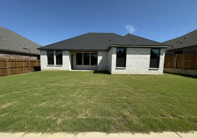 Homes for sale in Cleburne, TX | 2007 Belle Lagos Ln, Cleburne, TX 76033 | MLS# 21208074