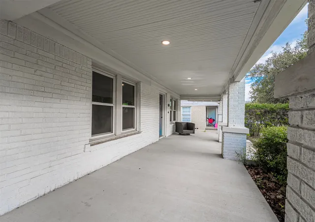 Homes for sale in Fort Worth, TX | 3240 Lipscomb St, Fort Worth, TX 76110 | MLS# 21204804