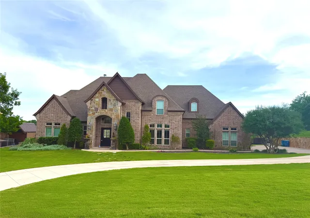 Photo 1 of Single family home for sale at 108 Buchanan Ct, Aledo, TX 76008 | MLS# 21207384 | Listing updated on 2026-07-15