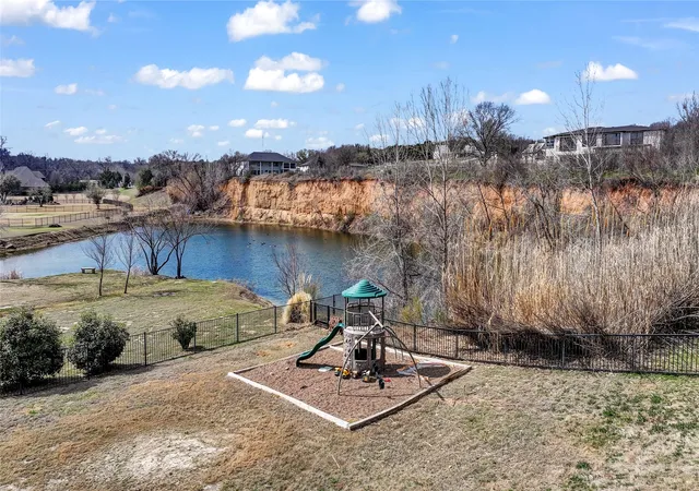 Photo 3 of Single family home for sale at 108 Buchanan Ct, Aledo, TX 76008 | MLS# 21207384 | Listing updated on 2026-07-15