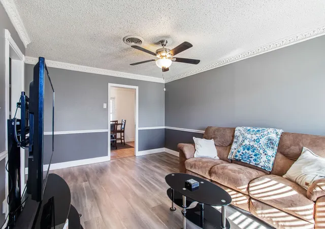 5th image of 1616 Grantland Cir, Fort Worth, TX 76112 | MLS# 21203257