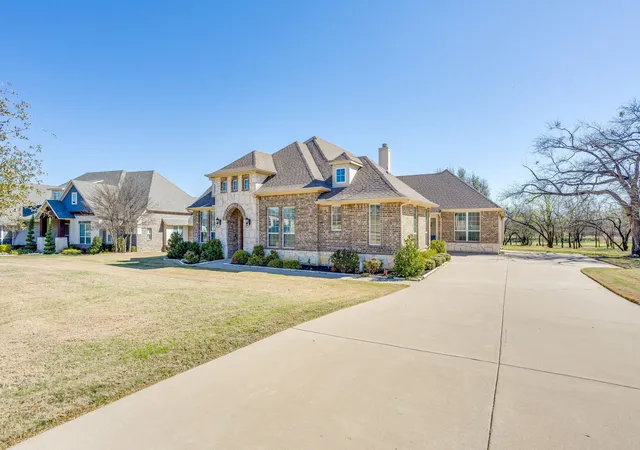 Photo 3 of Single family home for sale at 650 Prairie Timber Rd, Burleson, TX 76028 | MLS# 21206789 | Listing updated on 2026-07-20