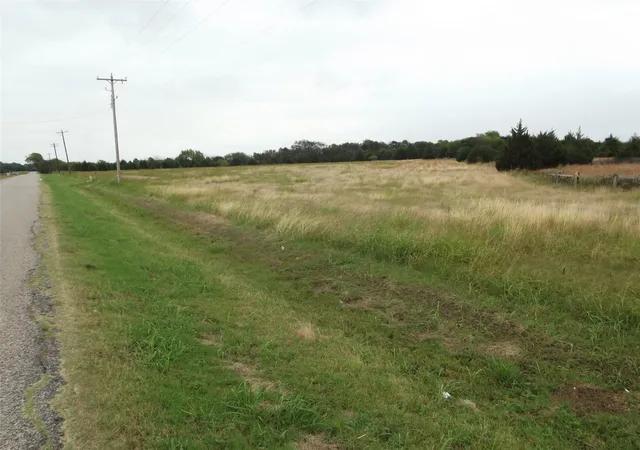 Photo 1 of Land for sale at 501 S Ray Roberts Pkwy, Tioga, TX 76271 | MLS# 21208273 | Listing updated on 2026-09-18
