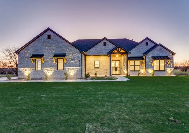 Photo 1 of Single family home for sale at 6306 Starlight Ranch Rd, Godley, TX 76044 | MLS# 21199486 | Listing updated on 2026-08-24