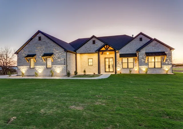 Photo 3 of Single family home for sale at 6306 Starlight Ranch Rd, Godley, TX 76044 | MLS# 21199486 | Listing updated on 2026-08-24