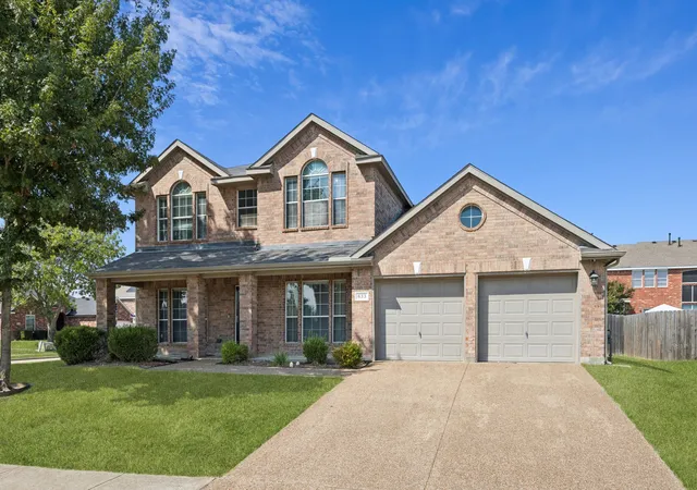 Photo 1 of Single family home for sale at 633 Daisy Dr, De Soto, TX 75115 | MLS# 21206119 | Listing updated on 2026-09-25