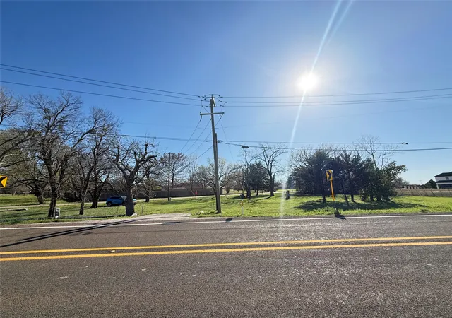 Photo 1 of Land for sale at 315 Smirl Dr, Rockwall, TX 75032 | MLS# 21205245 | Listing updated on 2026-07-07