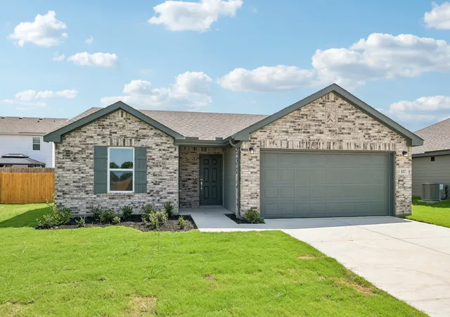 Photo 1 of Sale Pending at 117 Annabelle St, Cleburne, TX 76031 | MLS# 21208469 | Listing updated on 2026-09-16