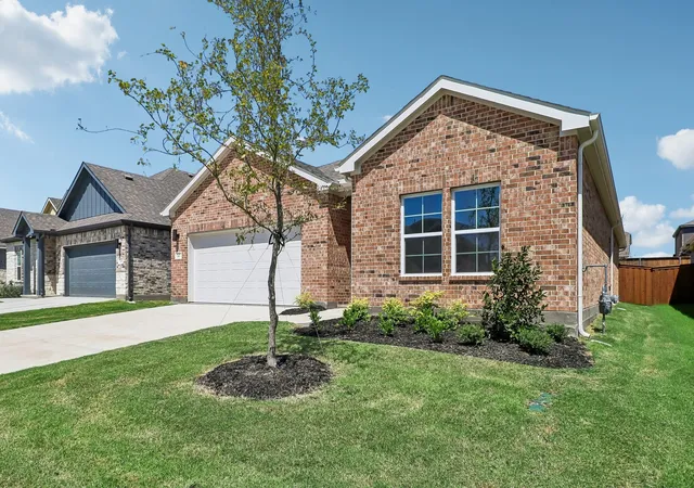 Photo 2 of Single family home for sale at 727 Carson Dr, Forney, TX 75126 | MLS# 21208517 | Listing updated on 2026-10-07