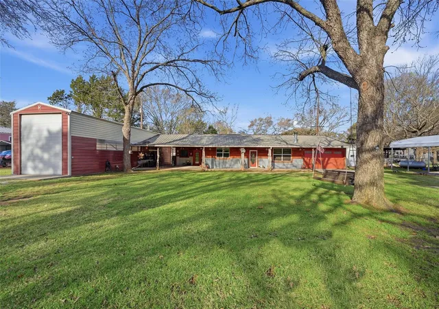 Homes for sale in Gordonville, TX | 115 Friar Tuck Dr, Gordonville, TX 76245 | MLS# 21208240