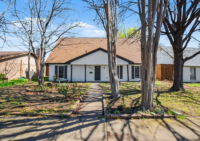 Homes for sale in Garland, TX | 626 Bradfield Dr, Garland, TX 75042 | MLS# 21204827