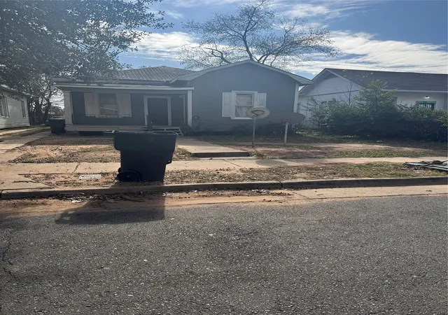 Photo 1 of Sale Pending at 2711 Judson St, Shreveport, LA 71109 | MLS# 21133280 | Listing updated on 2026-10-02