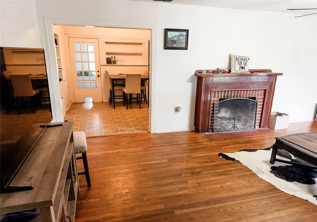 Homes for sale in Stephenville, TX | 1136 W Long St, Stephenville, TX 76401 | MLS# 21208597