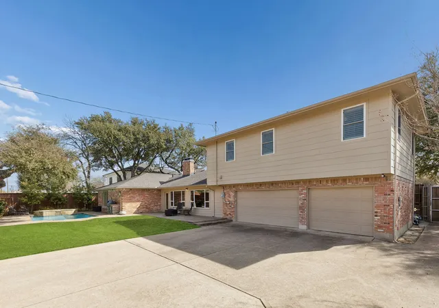Homes for sale in Dallas, TX | 4475 Twin Post Rd, Dallas, TX 75244 | MLS# 21207494
